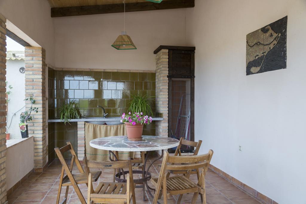Casa La Tora Guest House Deltebre Exterior foto